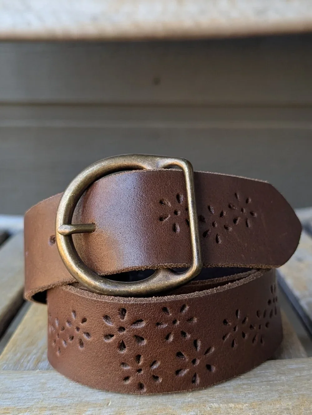 VTG Y2K Candies Brown Italian Leather Floral-Perforated Women's Belt Size Medium